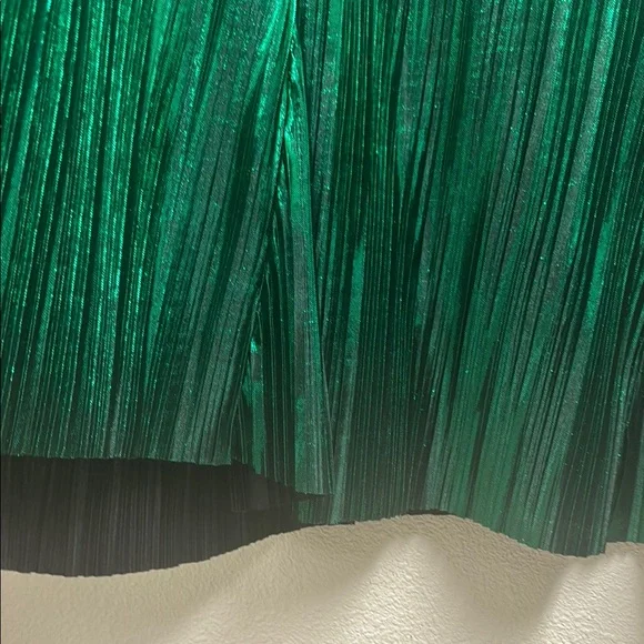 Anthropologie Seen WORN Kept Emerald Green Pleated Metallic Midi Skirt - Picture 4 of 5